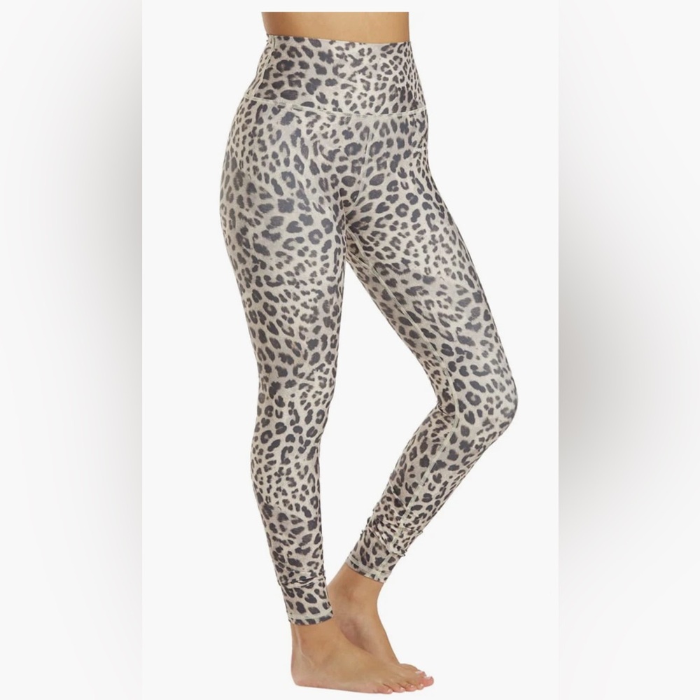 Spiritual gangsta yoga pants